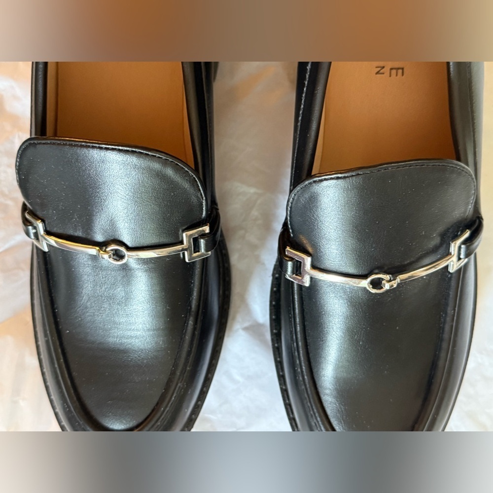 Journee Lug Sole Platform Loafers with Buckle Detail Size 11 - Picture 10 of 10